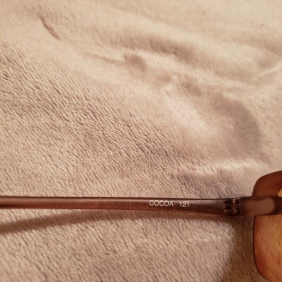 DVF Sun Glasses - Picture 4 of 5